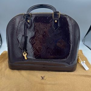 Authentic Louis Vuitton alma PM vernis amarante